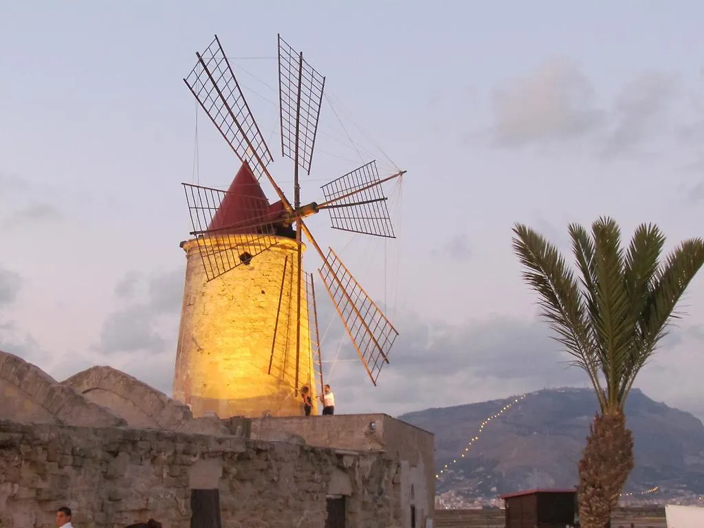 ** فندق مبيت وإفطار سان فيتو لو كابو B&B La Zagara إيطاليا